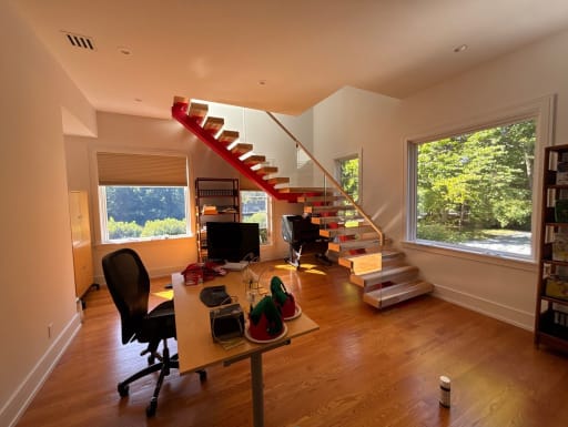 Red stringer floating stair