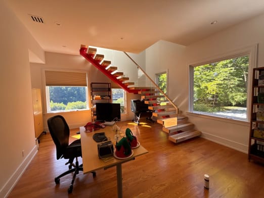 Red stringer floating stair